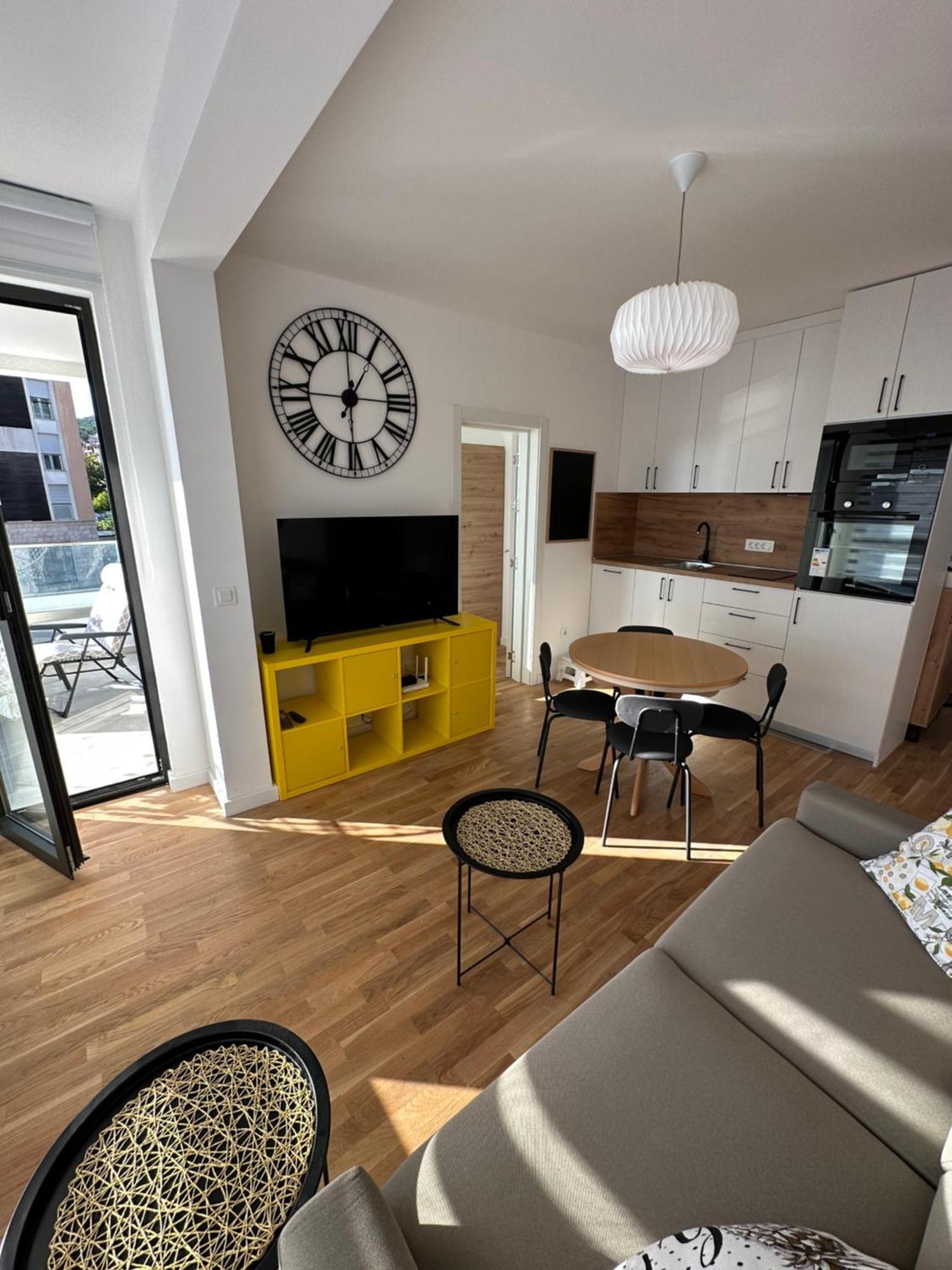 Apartman Javi Apartment Bar Exterior photo